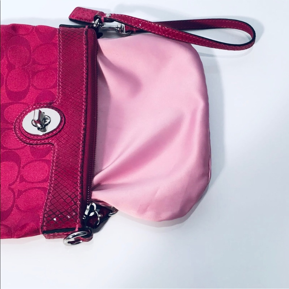 Coach Red Signature Wristlet - Picture 6 of 8